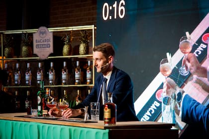 Bacardí Legacy, el concurso de coctelería más prestigioso del mundo, ya tiene su ganador argentino: Santiago Elkin Moreno
