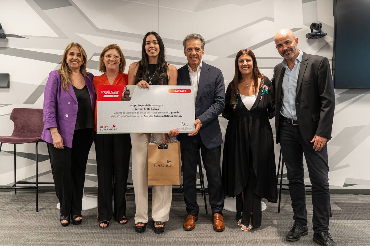 El concurso literario “Grandes Autores, Relatos Cortos” es un espacio para fomentar la escritura entre los clientes del banco, y compiló un libro con los relatos ganadores de las ediciones pasadas