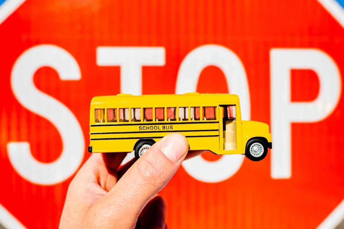 El condado de Miami-Dade penalizará económicamente a los conductores que infrinjan las normativas del Programa de Detección de Infracciones de Autobuses Escolares