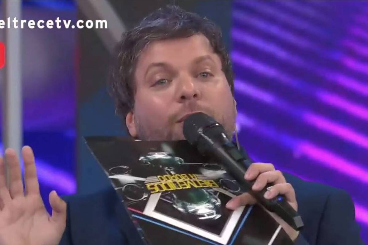 El conductor contó anoche en Bienvenidos a bordo que tenía el resultado de la ecografía y dio la noticia sobre el sexo del bebé con su divertido estilo, mientras charlaba con sus invitados