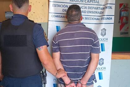 El conductor, de 45 años, fue detenido cuando se quiso escapar del lugar
