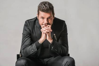 El conductor de Bailando por un sueño indagó en diversos cortes y fue en el slim fit donde resolvió su pinta.