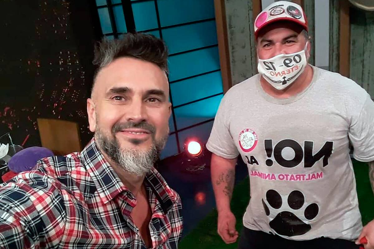 El conductor del programa y Beto Mendoza en el estudio de elnueve