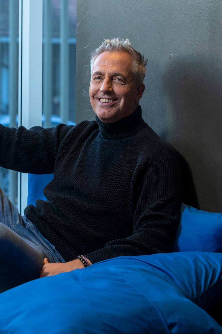 El conductor regresa a la pantalla de Telefe, luego de conducir el ciclo de viajes Por el mundo