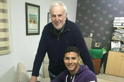 El conmovedor relato del futbolista santafesino y el pedido del técnico millonario. Crédito: Sitio web de Colón