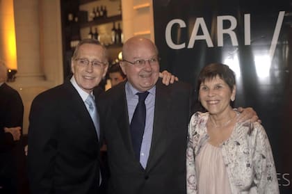 El Consejo Argentino para las Relaciones Internacionales (CARI) cumplió 40 años y lo celebró en La Rural con una cena a la que asistieron cientos de invitados