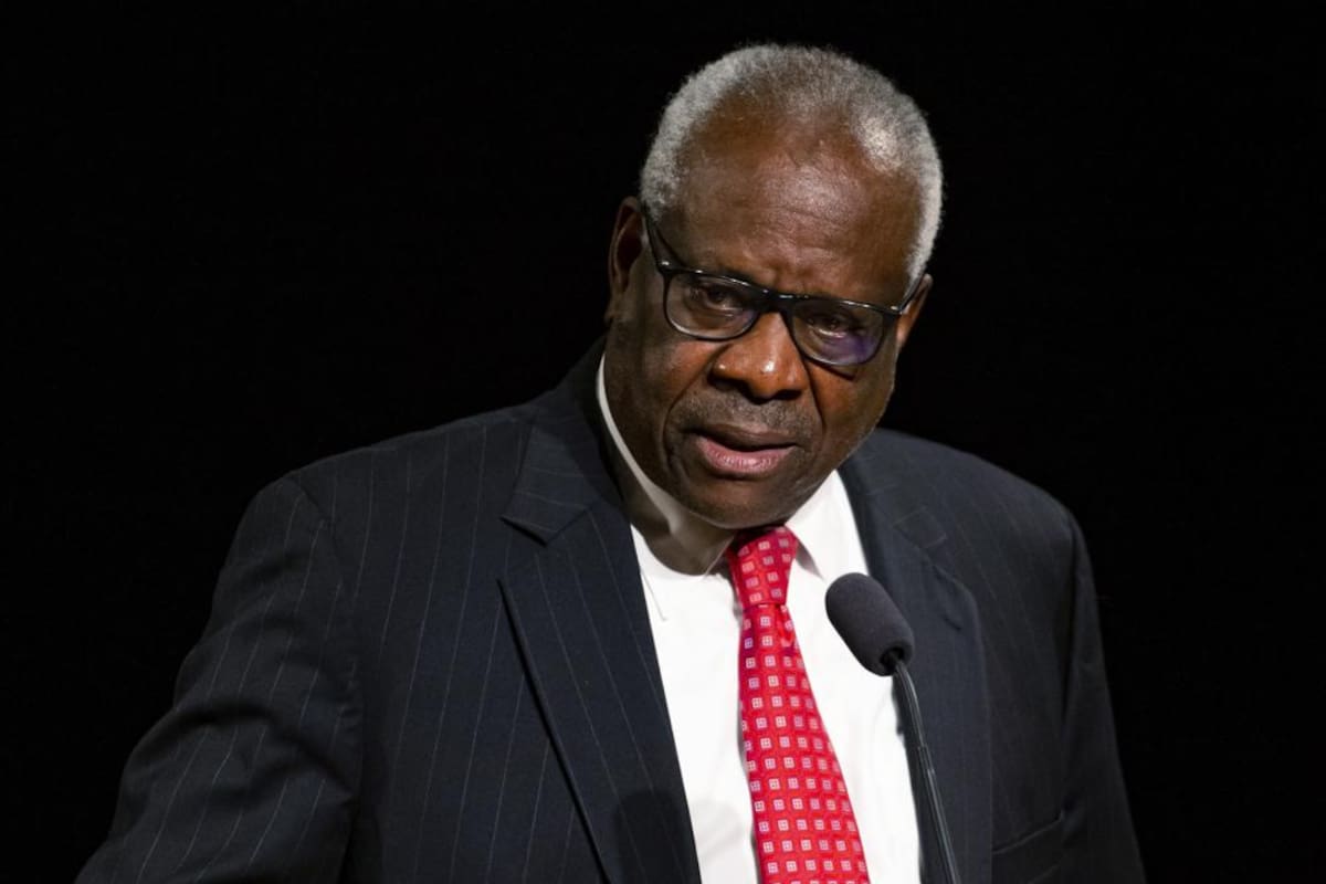 El conservador Clarence Thomas advirtió sobre la posibilidad de encarar la derogación de otros derechos