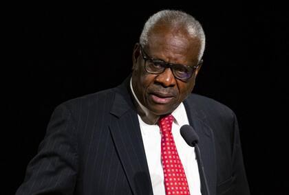 El conservador Clarence Thomas advirtió sobre la posibilidad de encarar la derogación de otros derechos