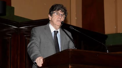 El constitucionalista Juan Vicente Sola