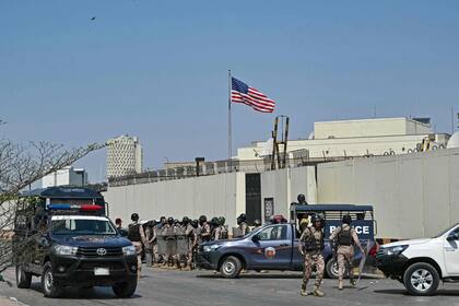 El consulado de Estados Unidos, rodeado de seguridad.