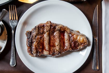 El consumo cayó en un contexto de suba de precios y menor producción que quedó en el mercado local