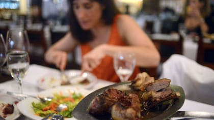 El consumo de carne en Argentina es altísimo y muy pocos son vegetarianos. Pero, al tiempo, la oferta de vegetales es enorme.