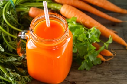 El consumo de jugo de zanahoria de forma excesiva produce una inusual reacción en el cuerpo humano