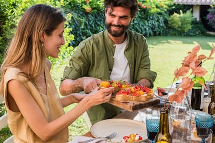 El consumo de tomate puede prevenir el infarto agudo de miocardio, la enfermedad cerebro vascular y ciertos tipos de cáncer. Créditos: Canva
