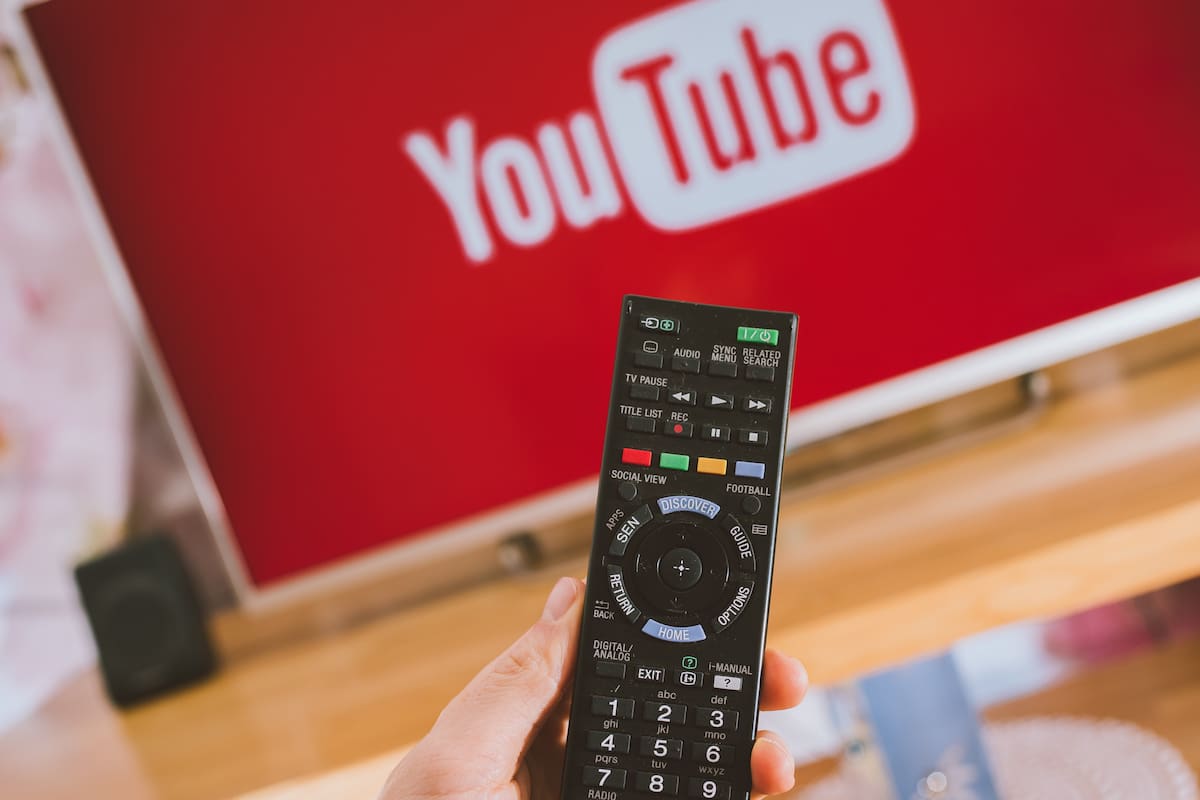 El consumo de videos de YouTube desde televisores conectados creció un 250 por ciento durante los últimos meses, según datos internos de la compañía