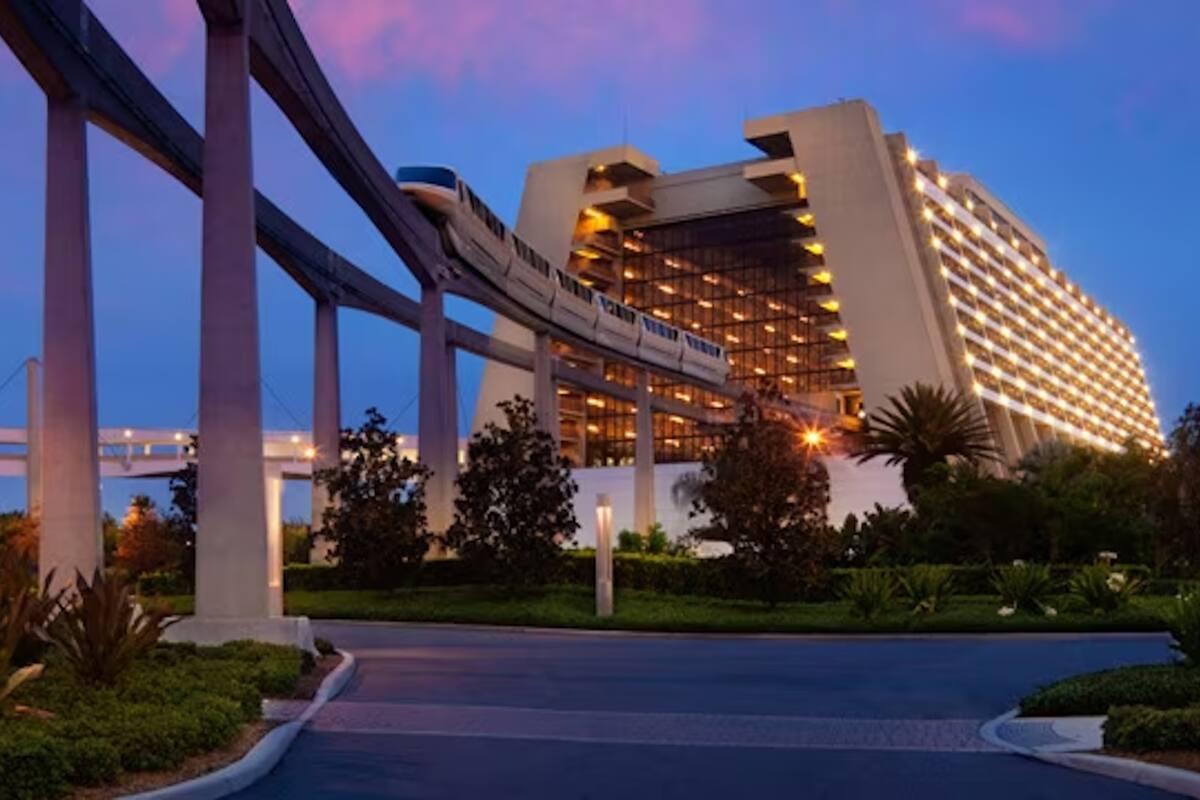 El Contemporary Resort se inauguró a la par del parque Magic Kingdom, en 1971, y fue ahora elegido como el edificio más feo de EE.UU.