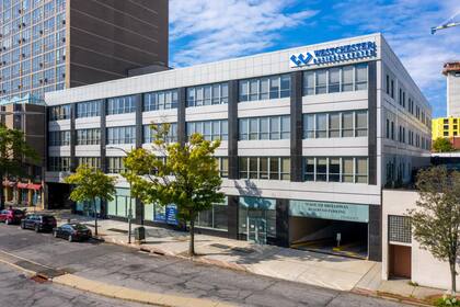 El contrato de arrendamiento de la oficina actual, ubicada en 75 S. Broadway, White Plains, vence el 31 de mayo de 2025