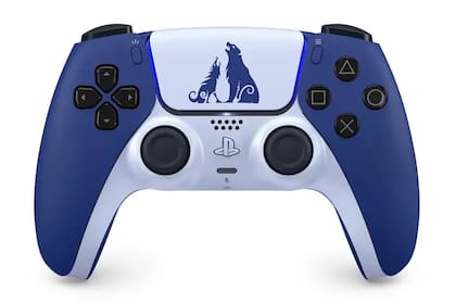 El control DualSense para PlayStation 5 con los colores alusivos a God of War Ragnarok