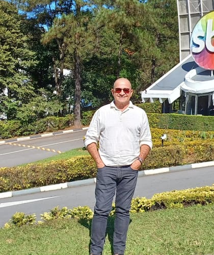 El copiloto Nilson de Souza Zille reconstruyó en diálogo con LA NACION lo ocurrido dentro de la cabina durante el vuelo