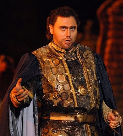 El tenor cordobés en personaje, durante una presentación en Europa