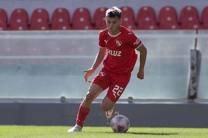 El cordobés Santiago López, de 17 años, está en conflicto con Independiente por la renovación del contrato, que vencerá a fines de 2024