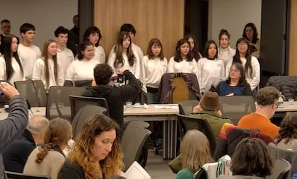 El Coro de Niños realizó un número musical durante el encuentro