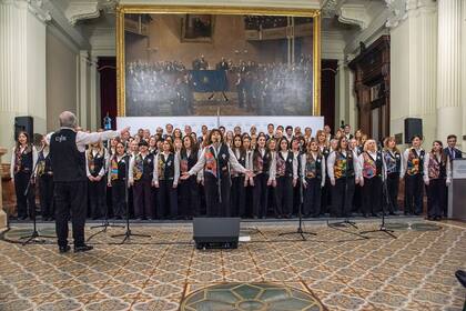 El Coro Kennedy en una de sus muchas presentaciones de este año: "primero decimos que sí y después vemos", dice su director