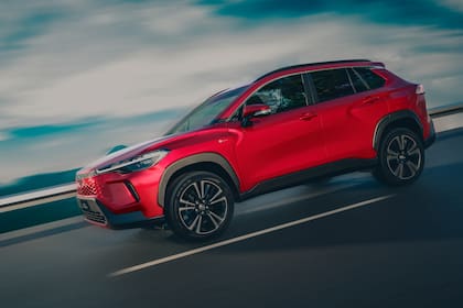 El Corolla Cross es el SUV más vendido de Toyota, con 1520 unidades patentadas en mayo (solo por debajo del Volkswagen Taos en el segmento)