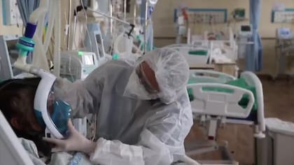 El coronavirus ahoga a Brasil, el país más golpeado de la región