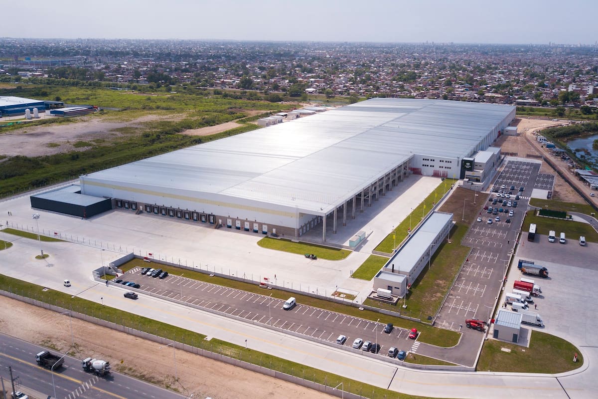 El coronavirus está cambiando, a nivel mundial, el paradigma económico. El e-commerce ganaría metros cuadrados en naves industriales.