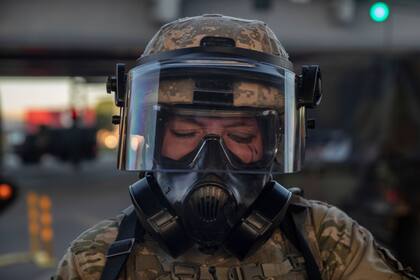 El coronavirus y la muerte de hombres y mujeres de raza negra en manos de la policía son las crisis que azotan a Estados Unidos