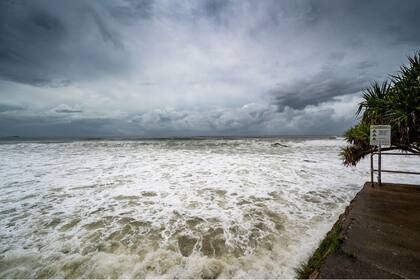 El corredor de la I-10 desde Florida hasta Louisiana enfrentará lluvias intensas, posibles marejadas y corrientes de resaca