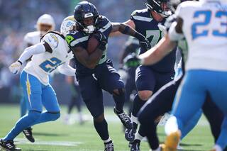 Emanuel Wilson impulsa a Seahawks 30-23 ante Chargers que suman 4ta derrota al hilo