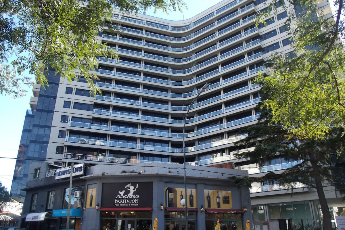 El corredor Libertador a la altura de La Lucila es una de la zonas más codiciadas de zona norte y con los precios más altos para alquilar (Gentileza Salaya Romera)