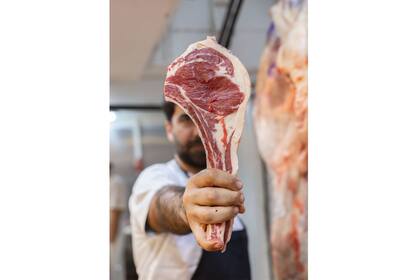 El corte tomahawk de Piaf, la carnicería de Palermo