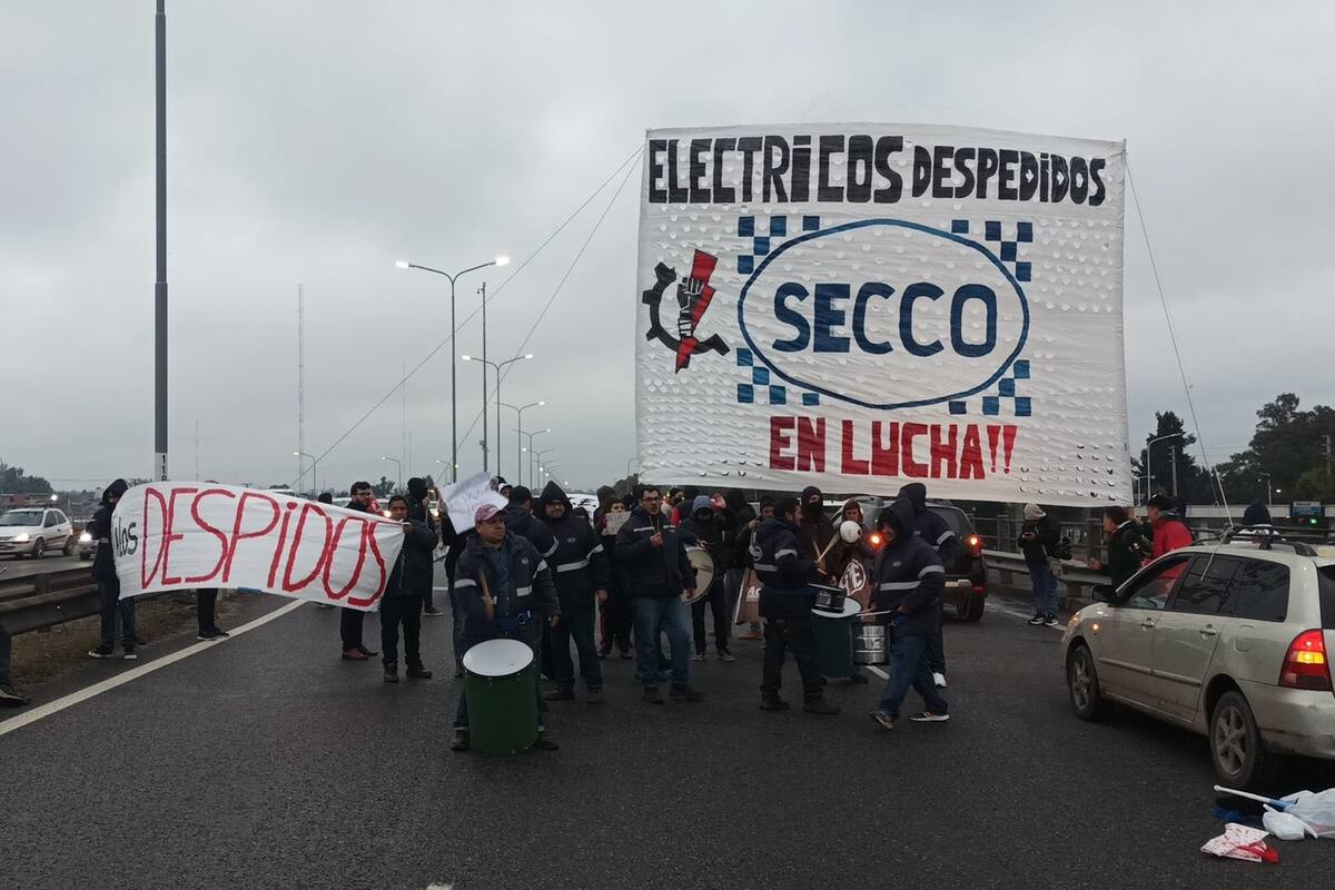 El corte total en el Camino del Buen Ayre.