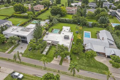 El costo de construir una vivienda en un country o barrio privado ha experimentado un aumento significativo en los últimos años