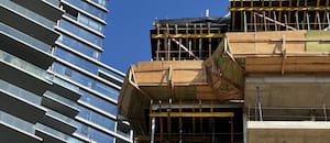 El costo de construcción sube menos que la inflación, pero acelera más fuerte que en 2025
