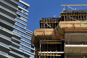 El costo de construcción sube menos que la inflación, pero acelera más fuerte que en 2025