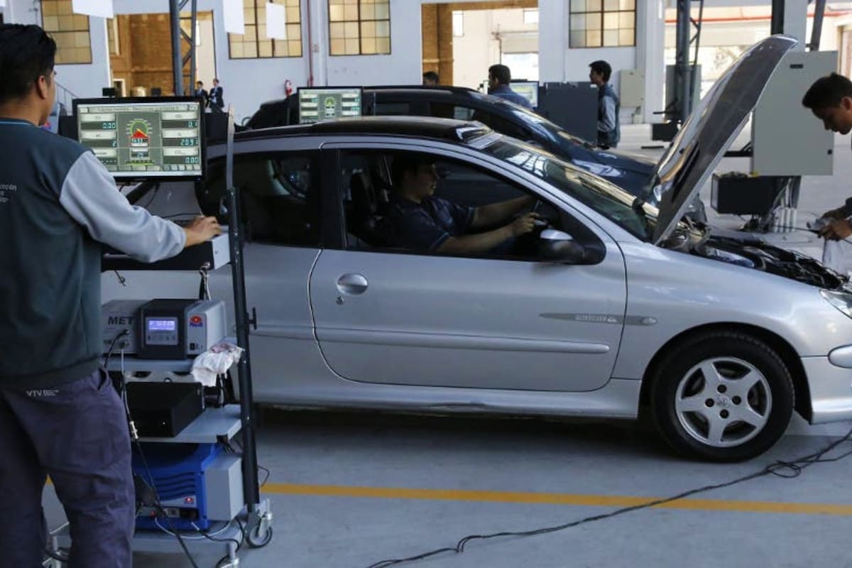 El costo de la Verificación Técnico Vehicular (VTV) pasará de $1362 a $1840 para autos y de $512 a $692 para motos
