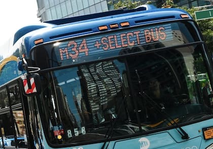 El costo de los autobuses de ida y vuelta pasó de US$80 a US$20