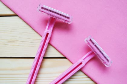 El costo de ser mujer también se ve en las góndolas del supermercado y muchas veces se identifica con un color