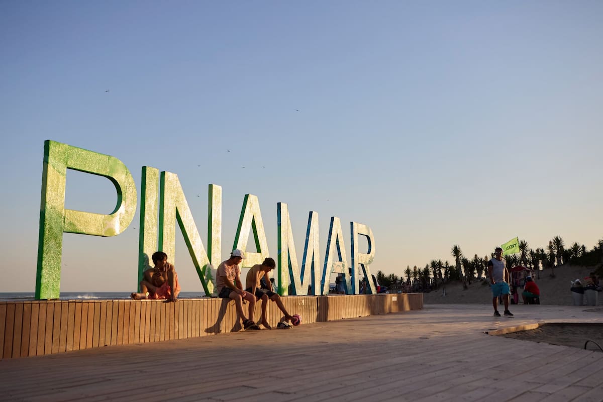 El costo de viajar en micro a Pinamar este verano