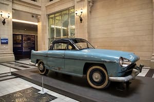 El Coupé Justicialista Sport estuvo exhibido en un hall del CCK hasta el invierno de 2023