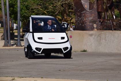 El CR-2, uno de los automóviles más livianos por sus componentes y medidas. Es 30 centímetros más corto que el Tito.