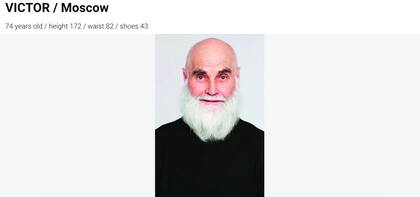 El creador de una agencia rusa de modelos mayores de 45 años comenzó retratándose para su blog