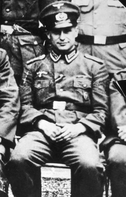 El criminal nazi Klaus Barbie (1913 - 1991) fotografiado en Lyon, Francia, en 1944. (Photo by Gabriel Hackett/Hulton Archive/Getty Images)