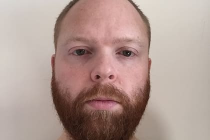 El criminal Paul Chowles es oriundo de la ciudad de Bristol y tiene 42 años. Está condenado a cinco años de prisión. Crédito: Fiscalía General del Reino Unido.