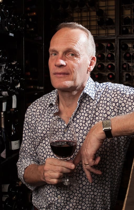 El crítico inglés Tim Atkin es una de las voces internacionales más experimentadas en materia de vino argentino