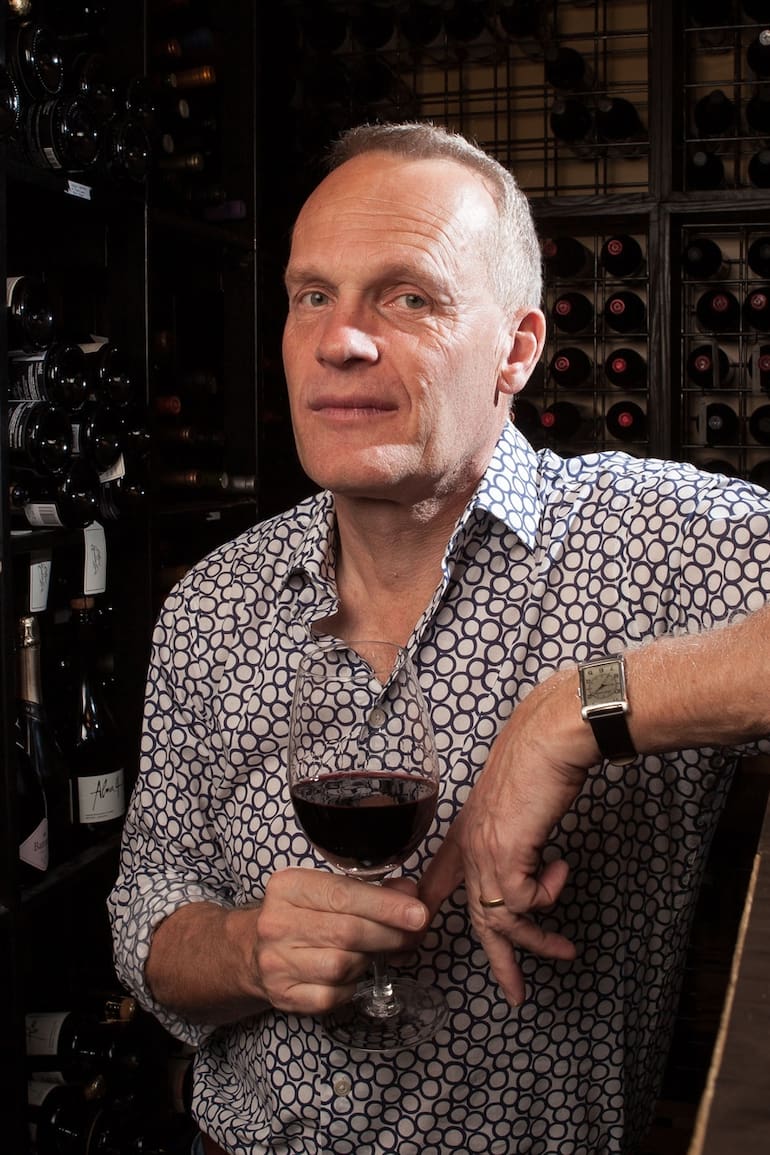 El crítico inglés Tim Atkin es una de las voces internacionales más experimentadas en materia de vino argentino